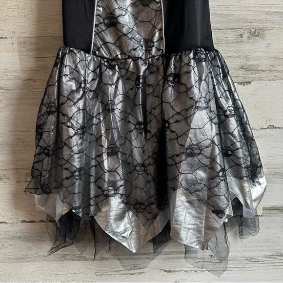 Amscan Halloween Black and Silver Fallen Angel Costume
Girls Children 14-16Y - Picture 5 of 10